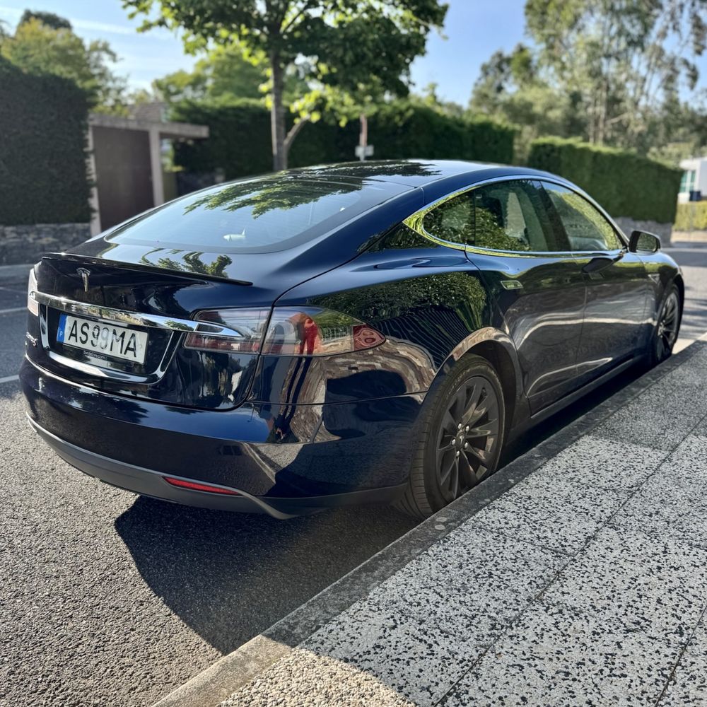 Tesla Model S 60 Desde FINANCIAMENTO desde 249€
