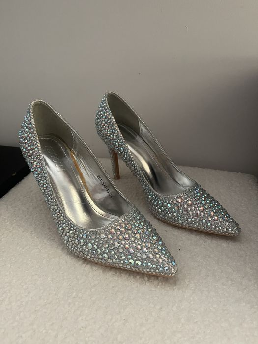 Buty szpilki cyrkonie