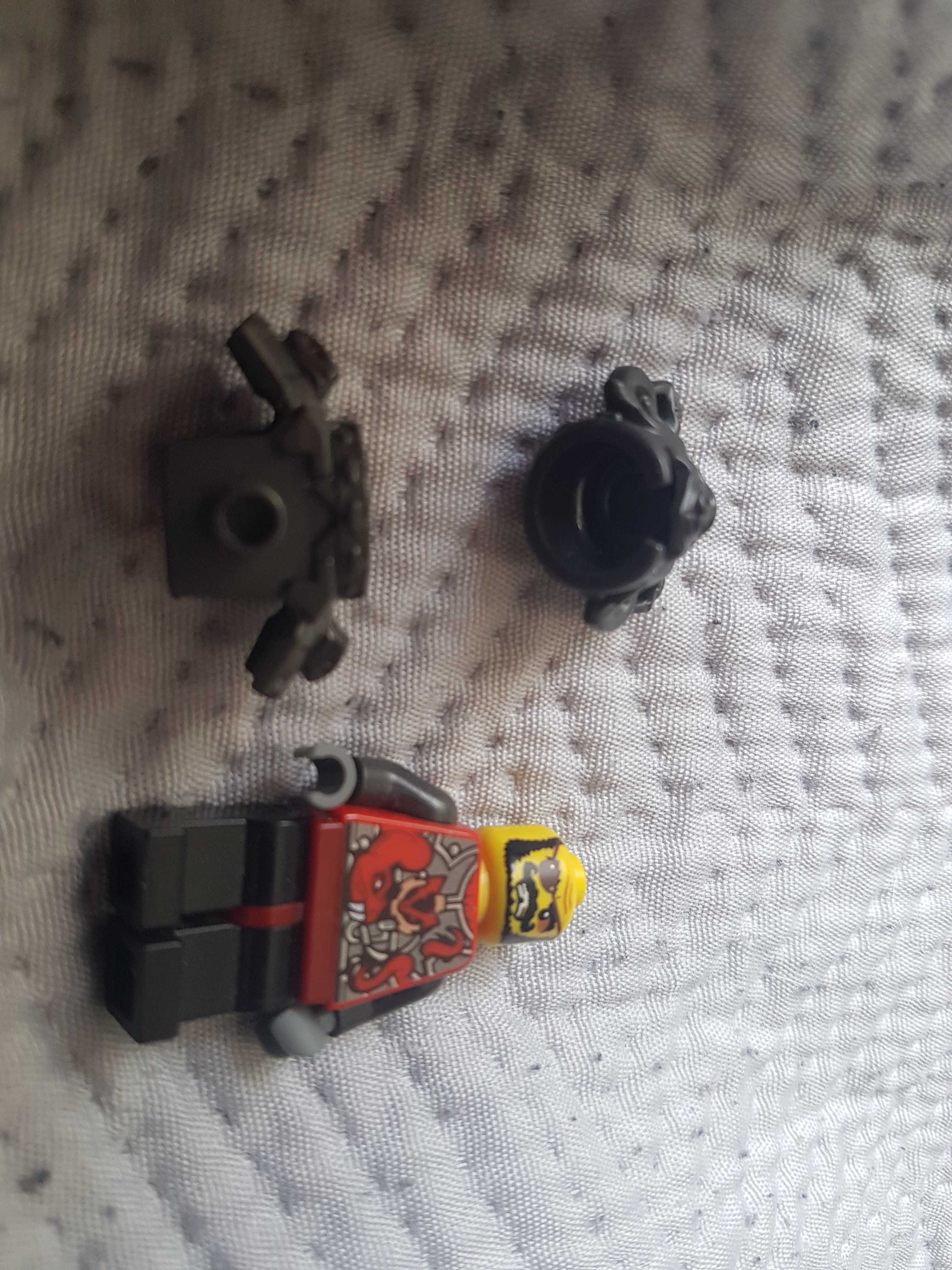 Lego smoczy wojownik z mieczem