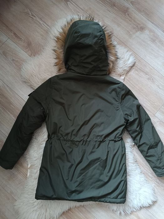 Kurtka zimowa dla dziecka z kapturem 8 lat