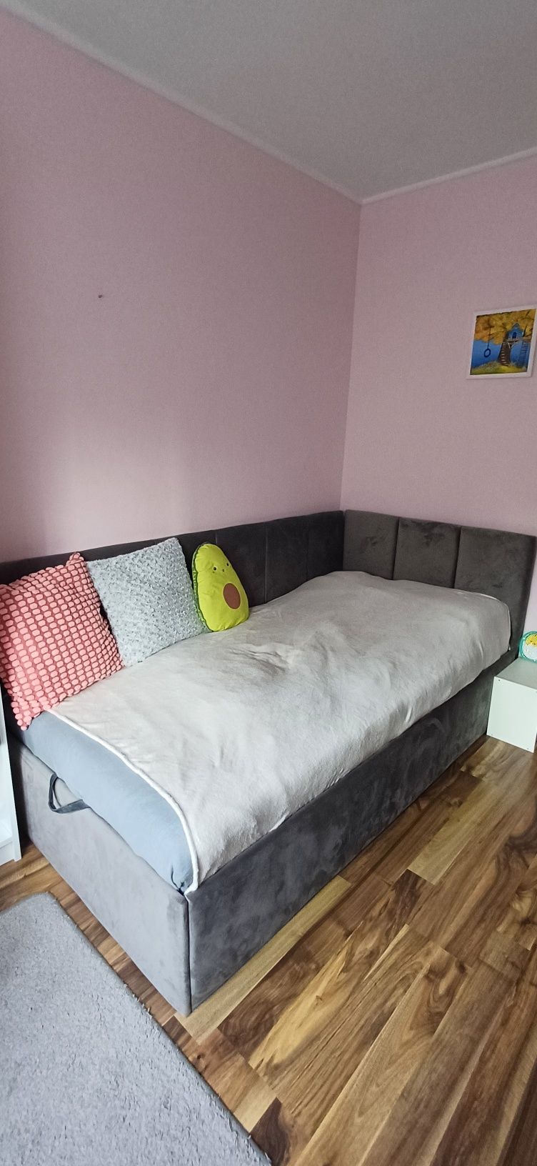 Łóżko tapczan bez materaca 100x200 szare z pojemnikiem.