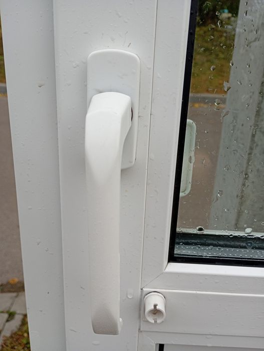 Двери.Двері ПВХ (238х73см) металопластиковое.