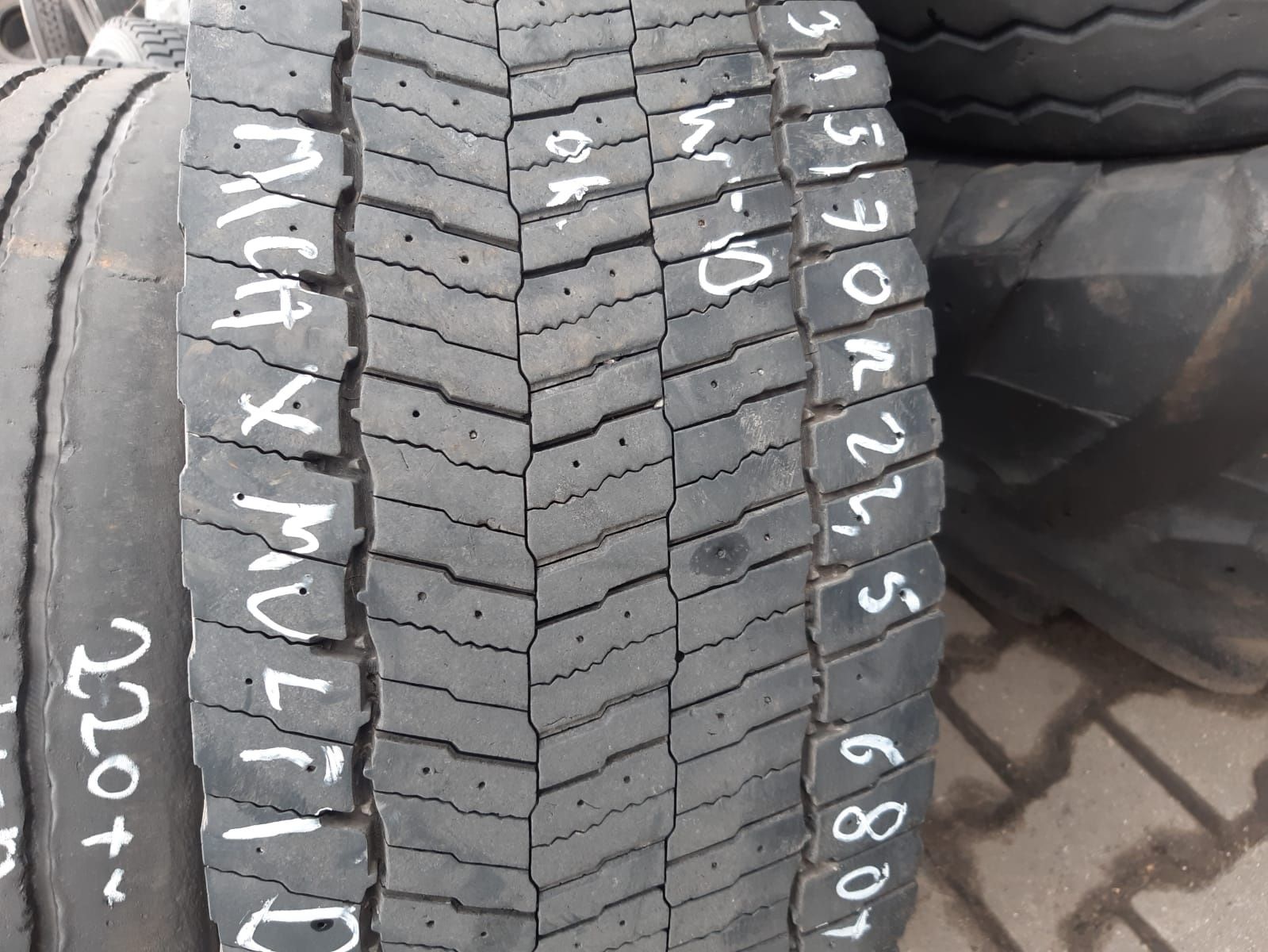 Opona 315/70R22.5 Michelin