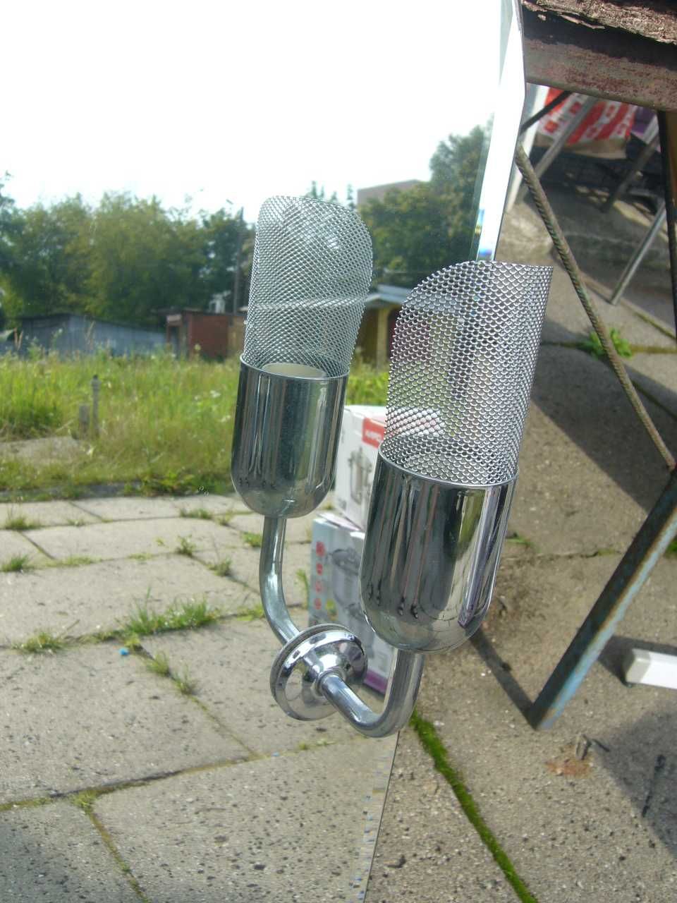 Lustro łazienkowe z kinkietami