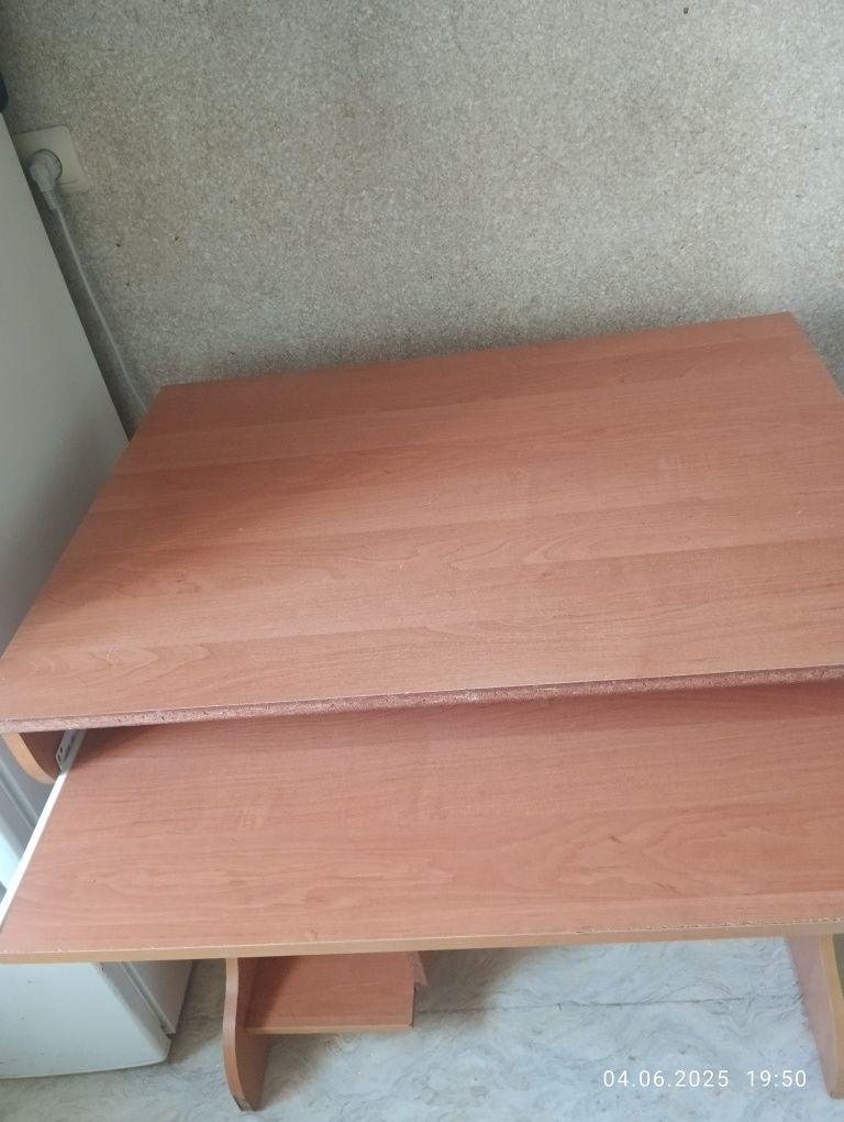 Комп'ютерний стіл недорого 500 грн 60×80
