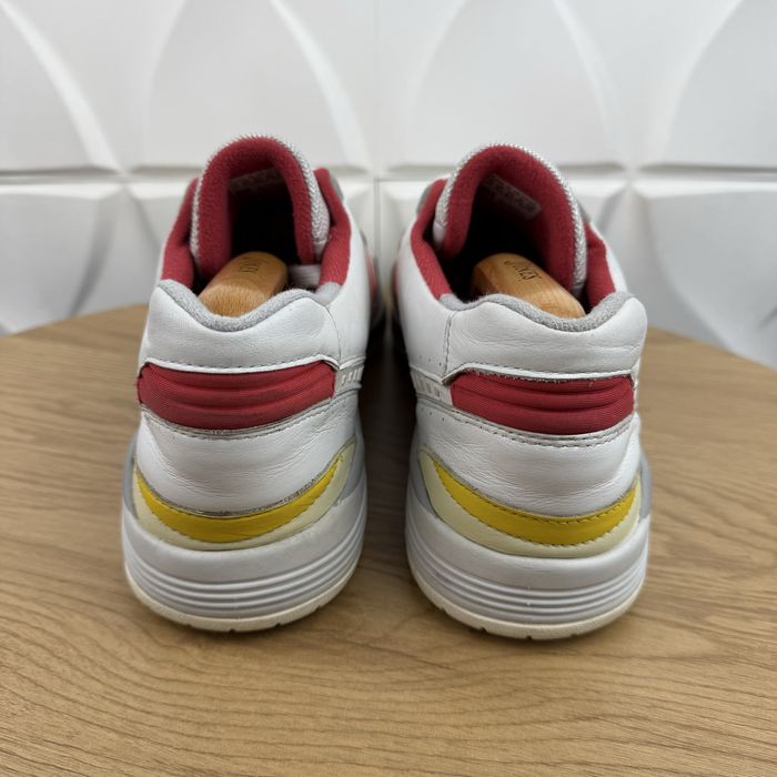 Оригінальні шкіряні кросівки Adidas torsion