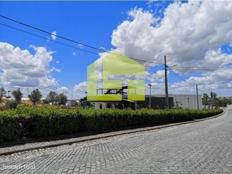 Armazém à venda em Redondo