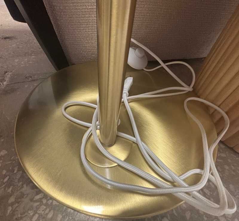 Lampa podłogowa w kształcie łuku Niels złota z białym kloszem 218cm