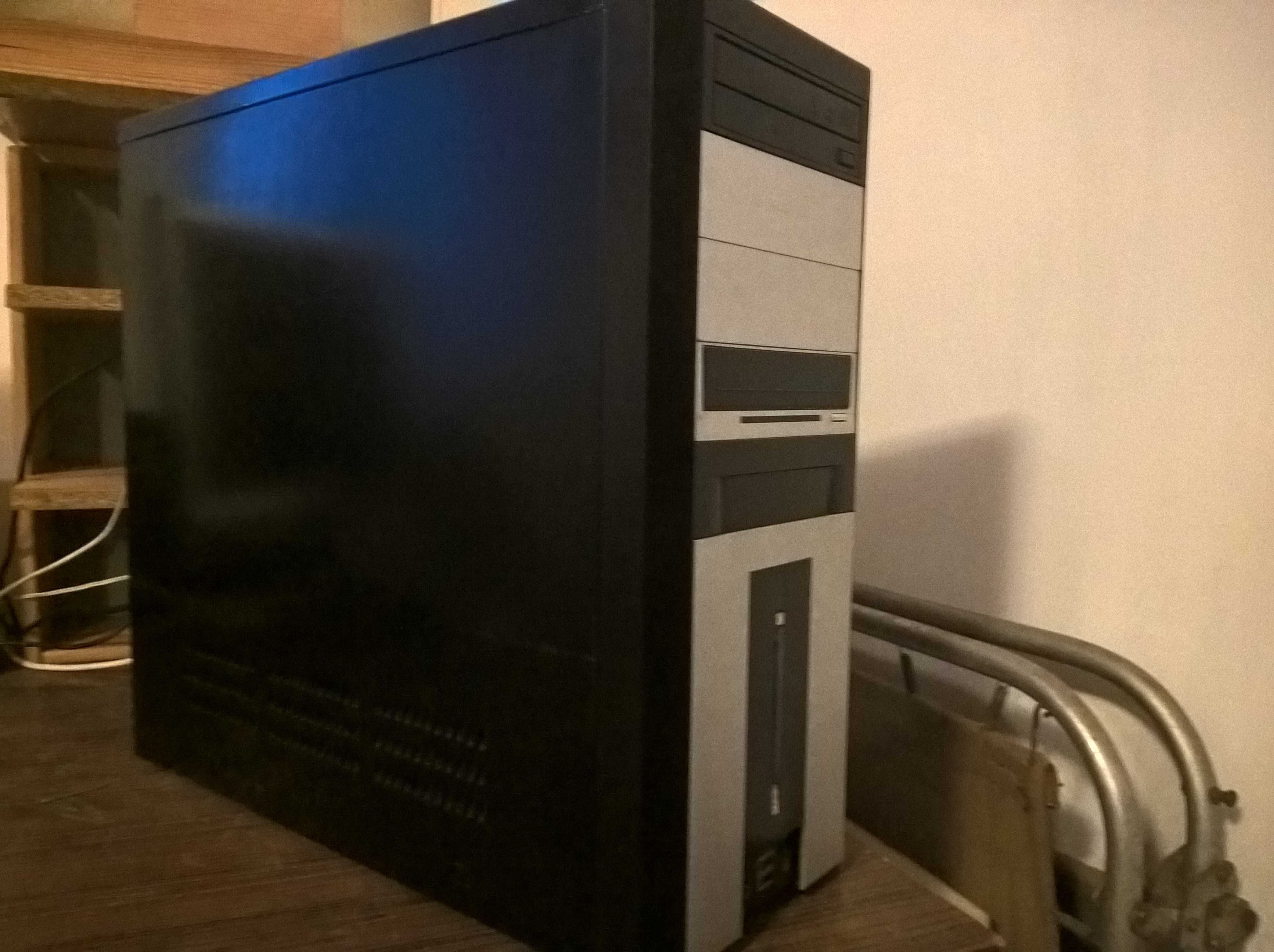 Системний блок Asus P5KPL-AM  Core 2 Quad Q6600 2400 MHz 4 Гб DDR2-800