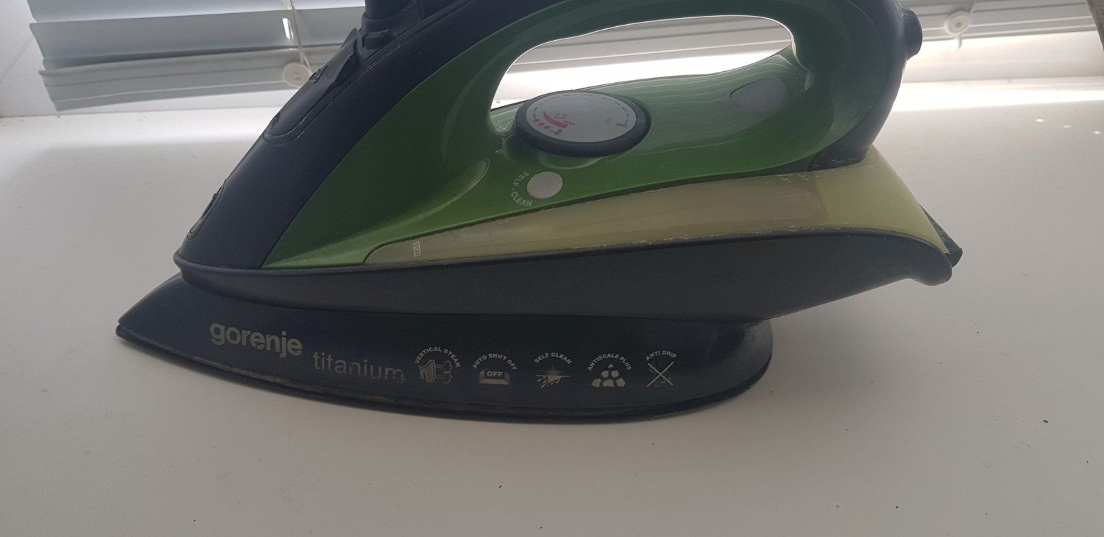 Праска GORENJE SIE 2400