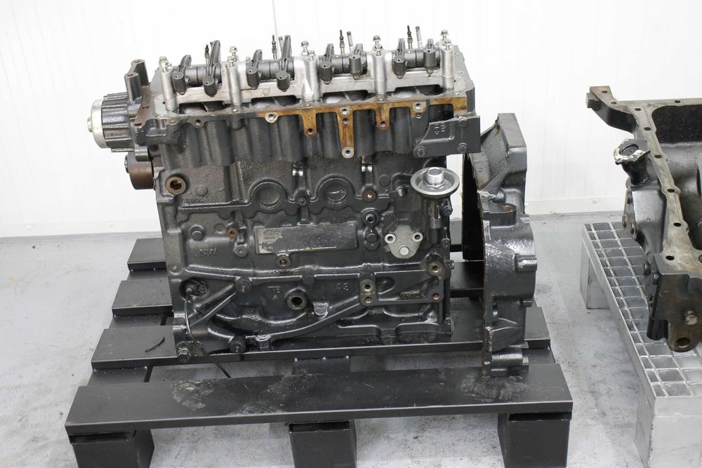 wałek rozrządu f5dfl413l Fpt New Holland IH farmall case k145fpt iveco