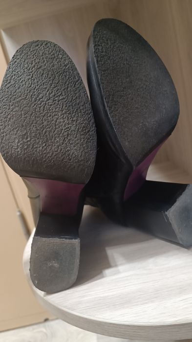 Ботинки зимові. 39 розмір.