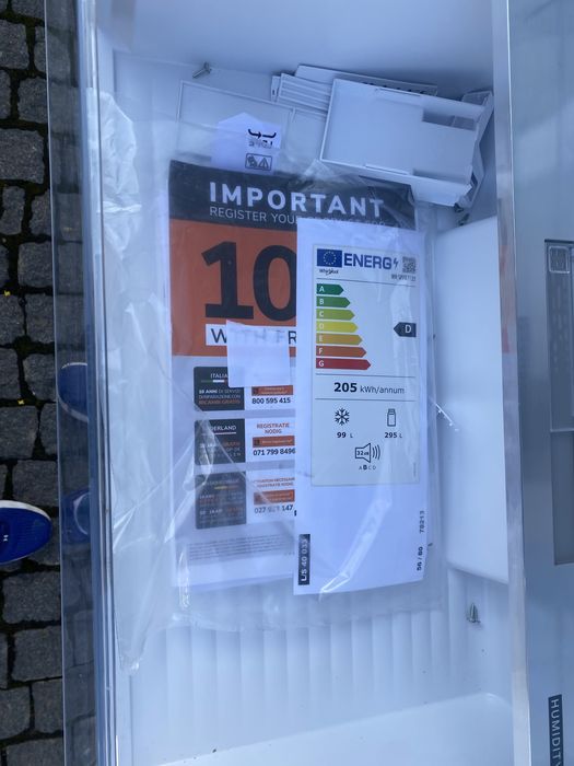 Холодильник з морозильною камерою Whirlpool WH SP70 T122