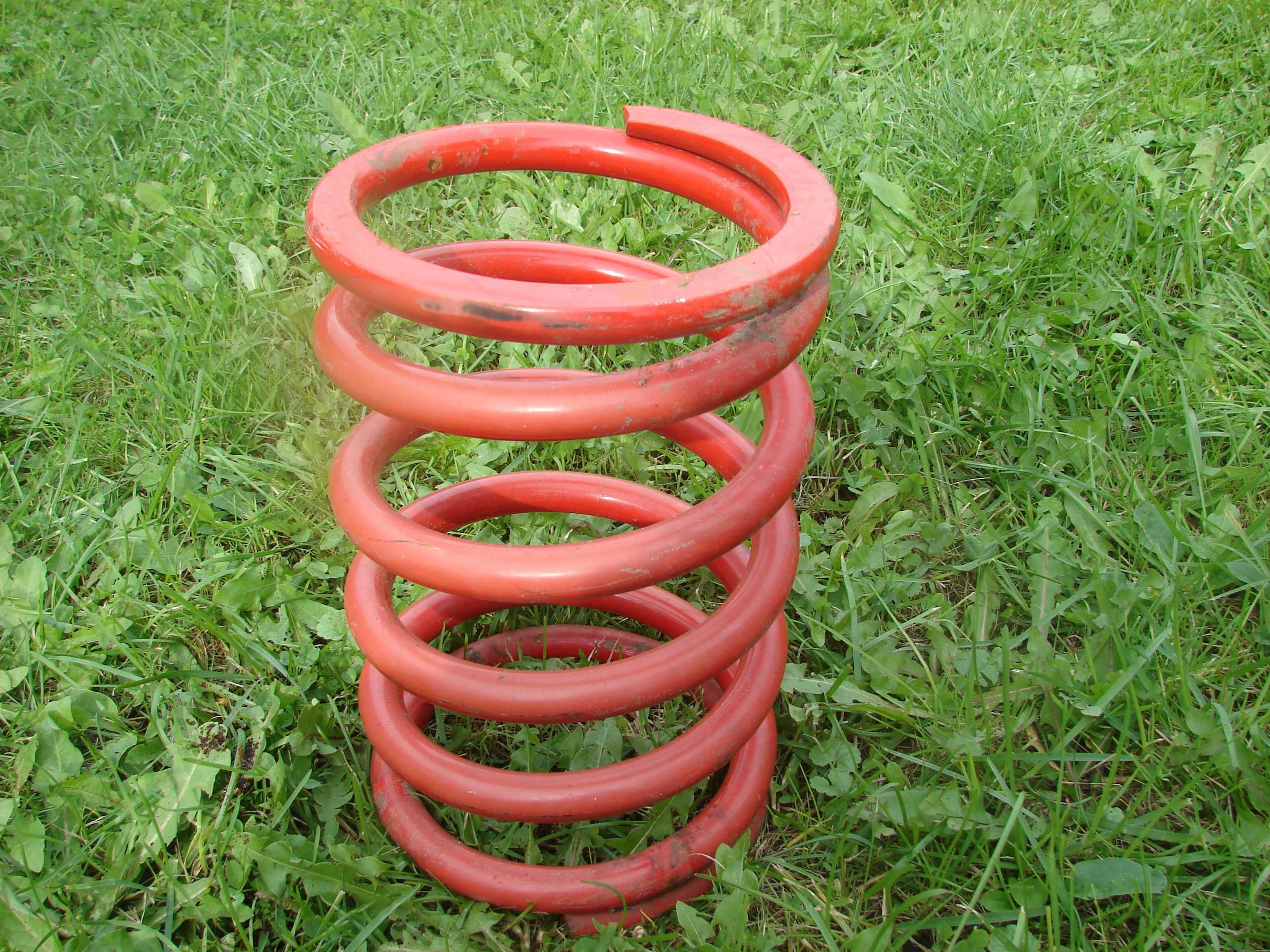 Duża sprężyna wysokość 30cm średnica 20cm