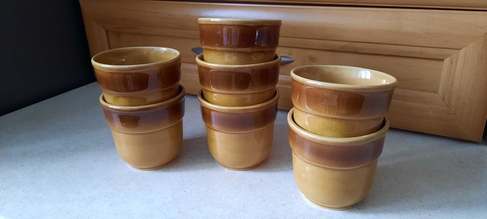 4 kubki porcelit Bolesławiec PRL