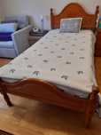 Cama solteiro com colchao