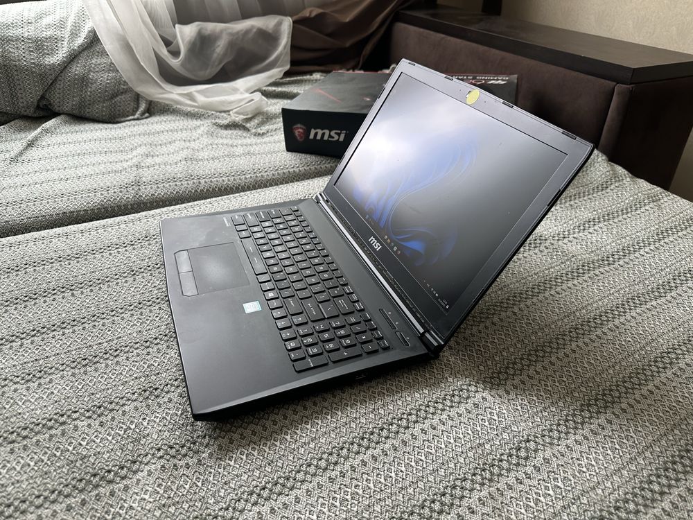 Msi gl62 6qf i7-6700hq/ gtx 960m 2gb/ ram 8gb/ hdd 1tb ігровий ноутбук