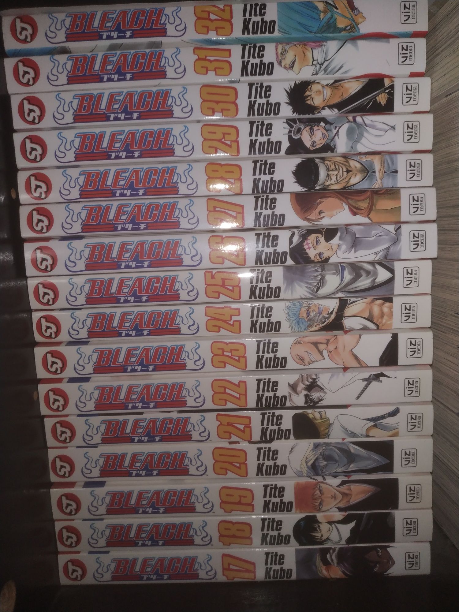 Vendo Volumes/Livros Manga Bleach  (1 ao 65) (Portes Grátis)