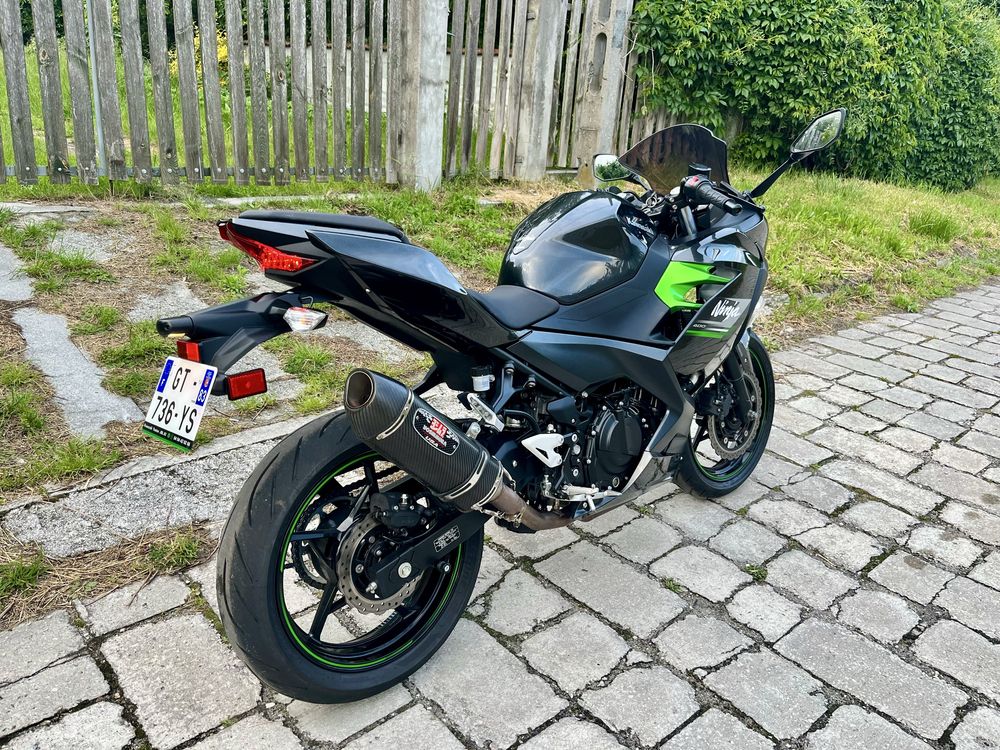 Kawasaki Ninja 400 na A2