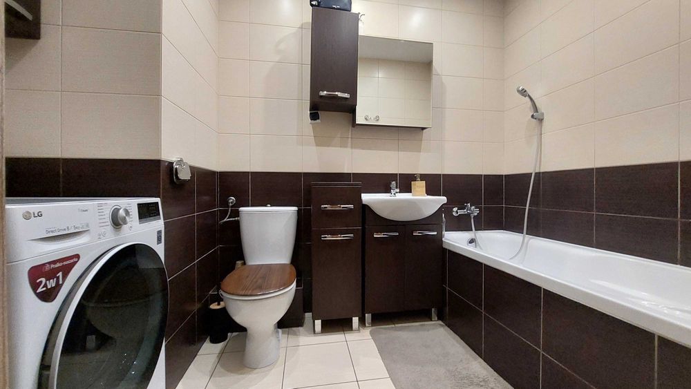 Mieszkanie - 52 mkw - 2 osobne pokoje - duży balkon!