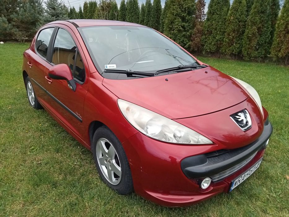 Peugeot 207 Peugeot 207 1.4 Benzyna 16 V 95 KM z 2008 r.