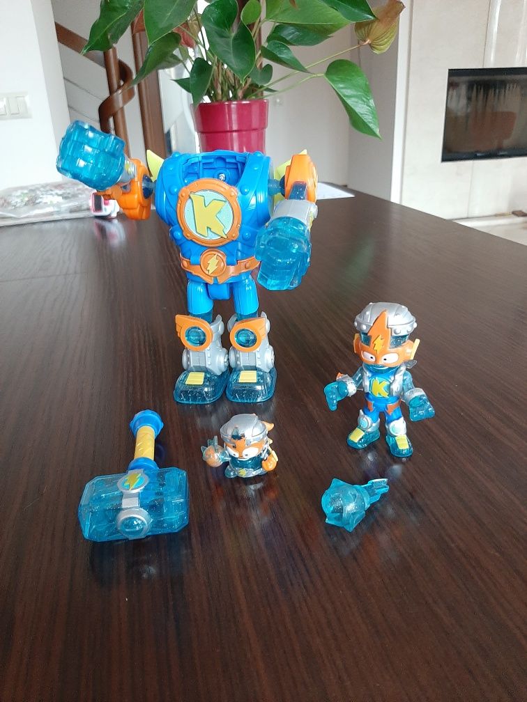 Super things robot