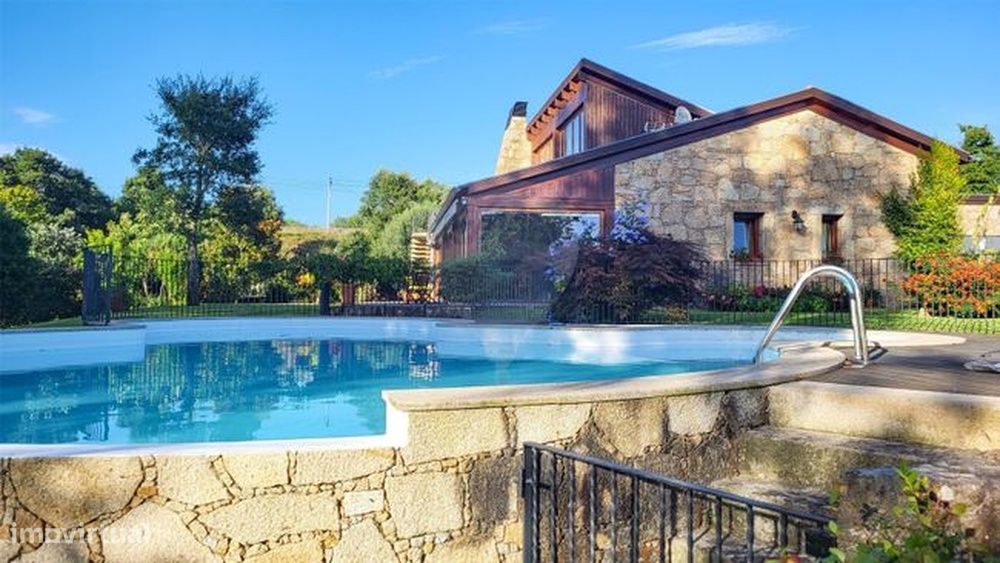 Moradia T5 à venda em Ponte de Lima