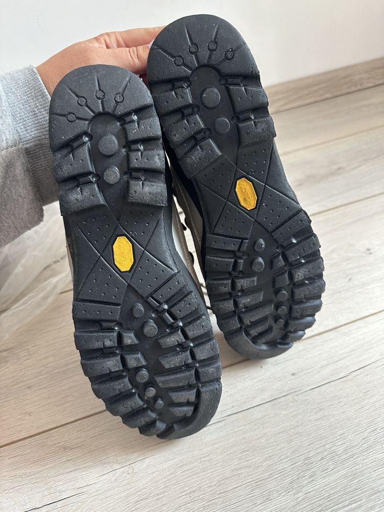Трекінгові черевики ASOLO 42-43