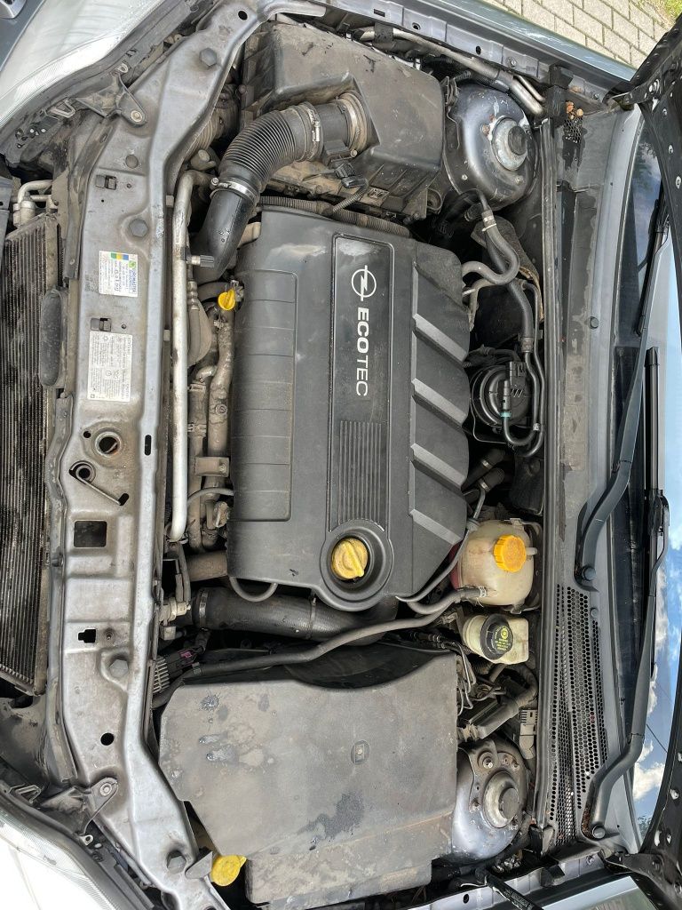 Opel vectra 1.9cdti 6biegow nowy przeglad