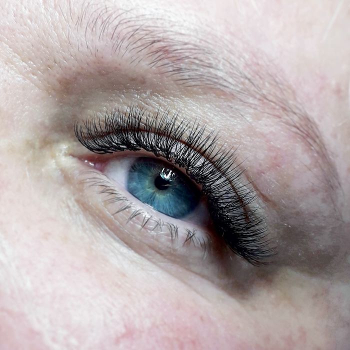 Наращивание ресниц. Центральный рынок