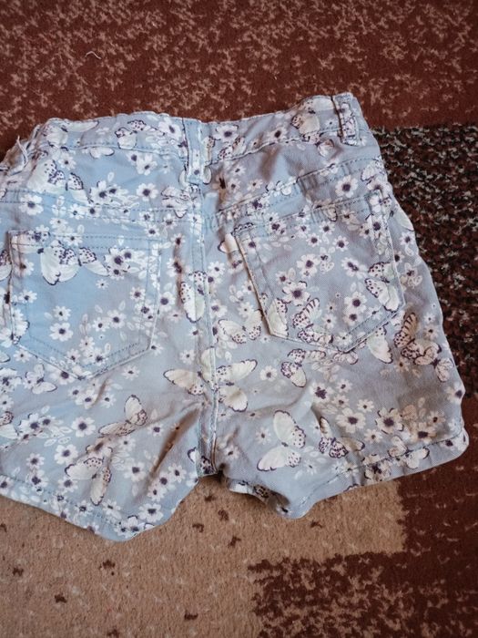 Spodenki jeansowe HM rozmiar 116