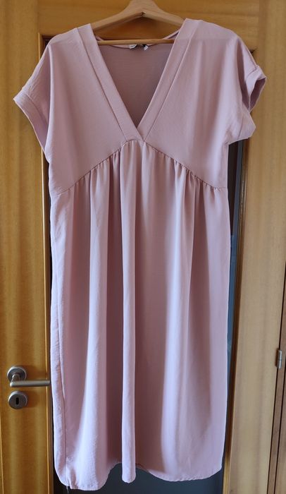 Vestido novo por usar rosa ou petróleo