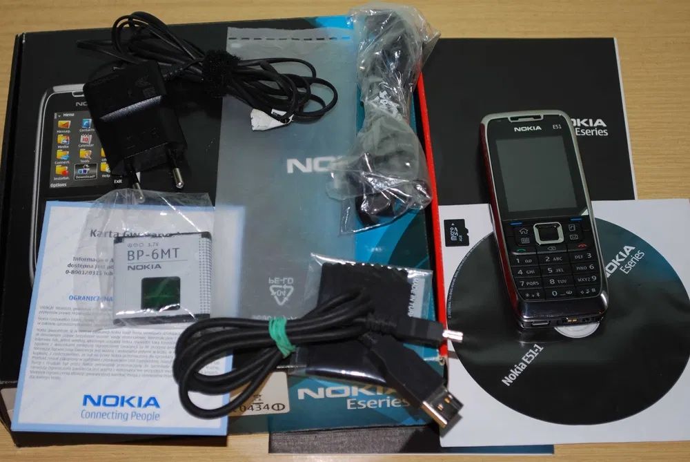 Sprzedam Nokia E51 w stanie bardzo dobrym