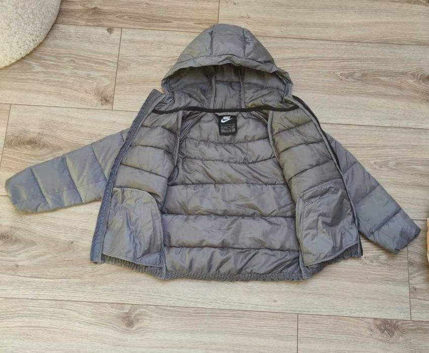 Kurtka Nike rozmiar 104/110
