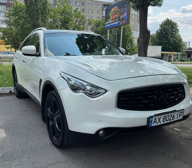 Infiniti FX-35 авто