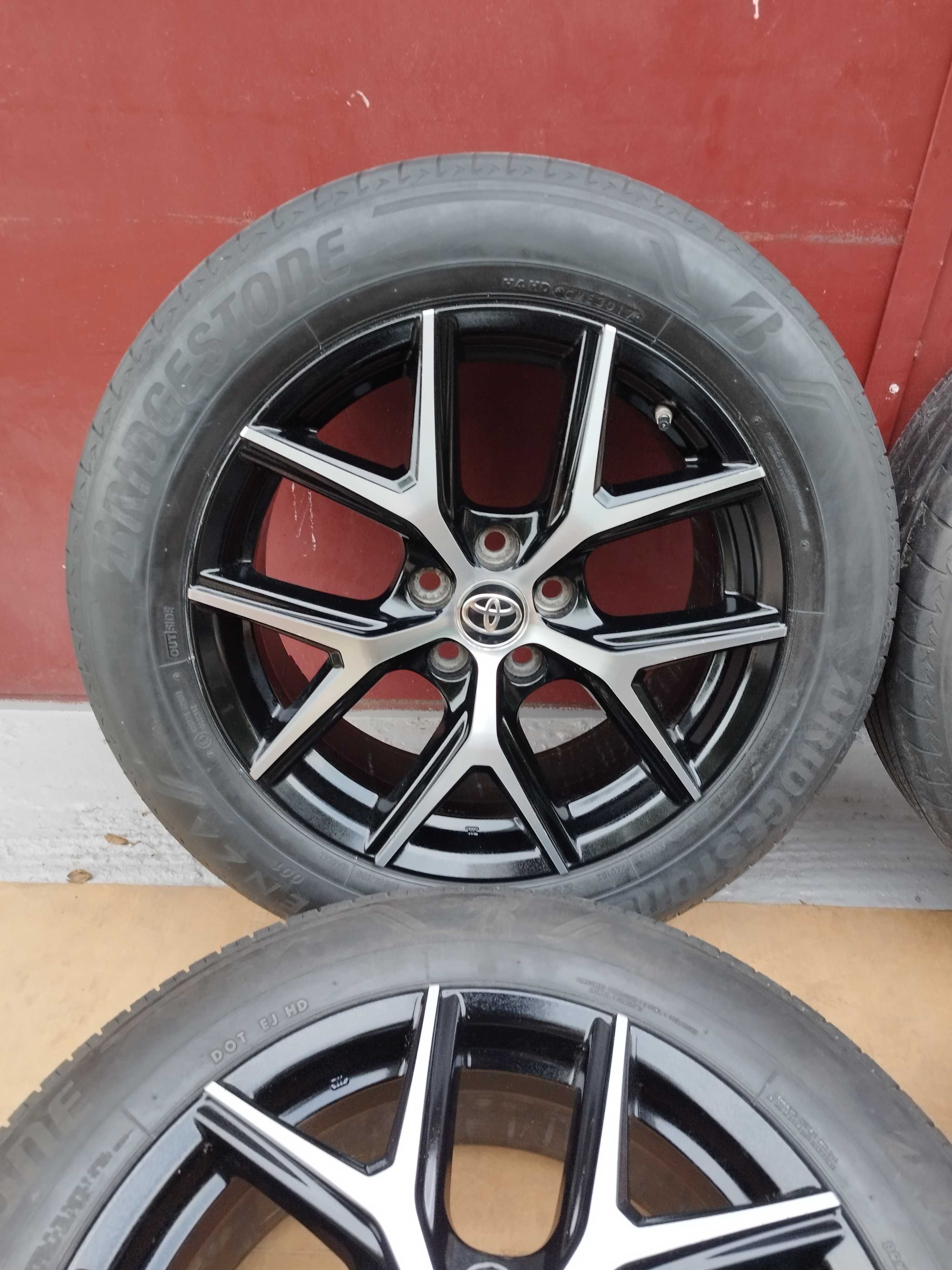 Piękny Komplet koła Lato 225/60R18 oryginał TOYOTA RAV-4 czujniki