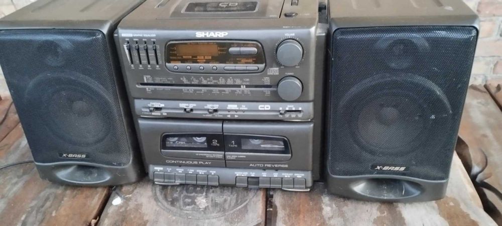 Mini wieża SHARP CD + 2x kaseta X-BASS | radio działa | do naprawy