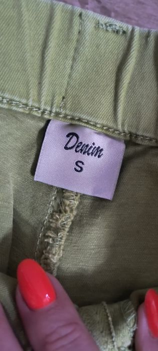 Spodnie jeansowe zielone