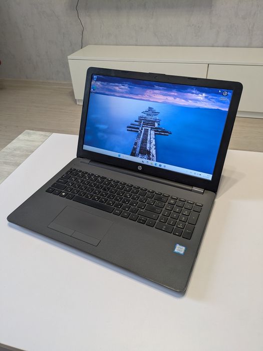 Ноутбук HP 250 G7