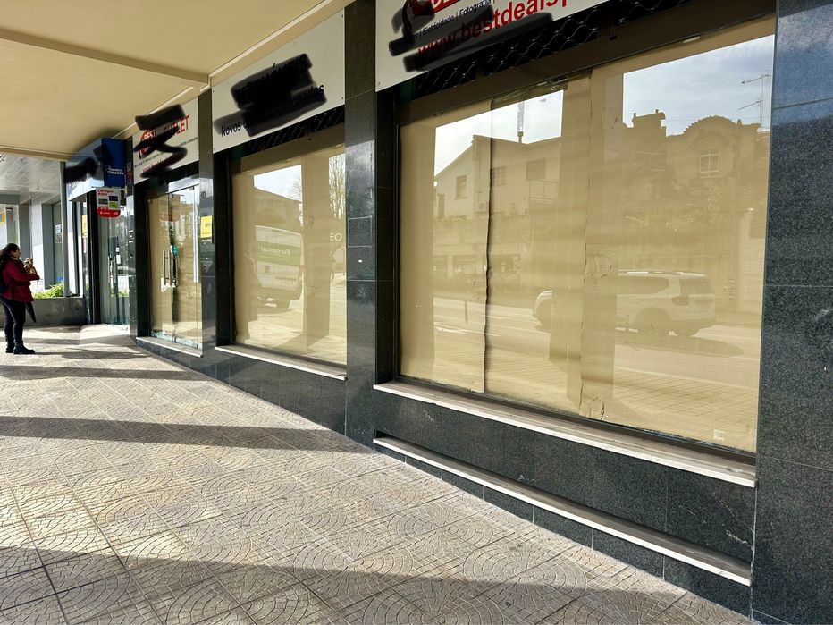 Venda de Escritorio/loja centro Porto