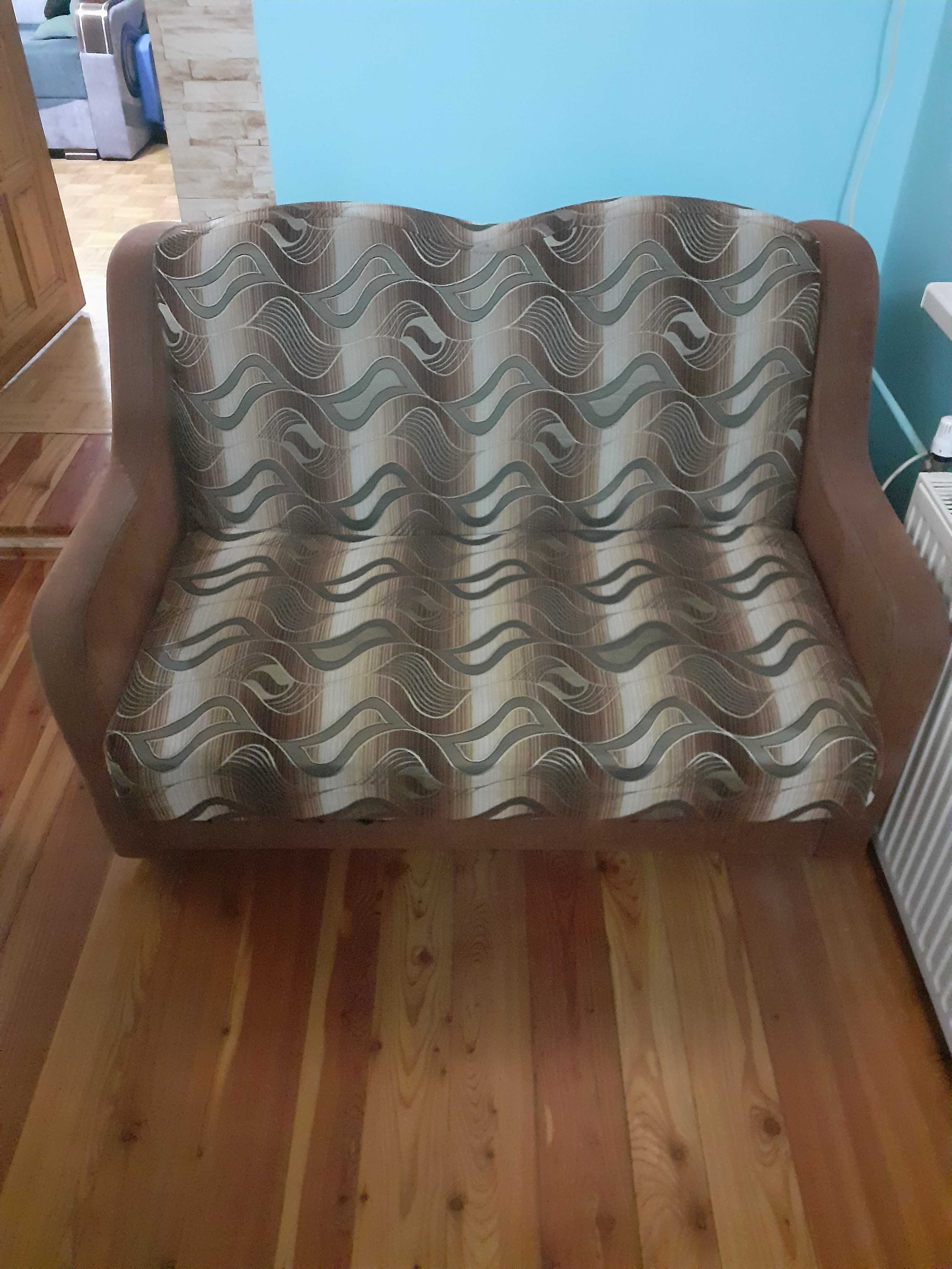 Sofa dwuosobowa rozkładana 2sztuki