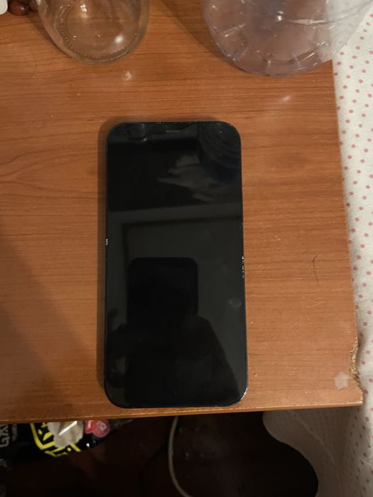 Iphone 12 muito bom estado