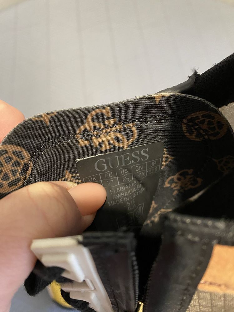 Sneakersy guess rozm 37 dł wkładki 24cm