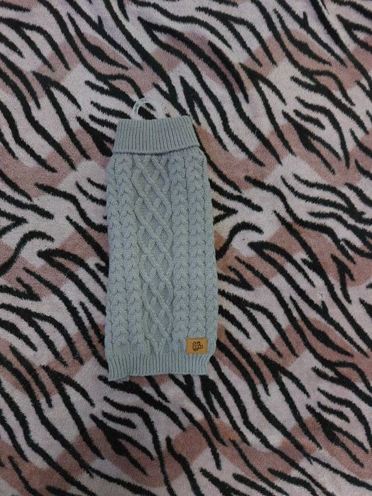 Sweterek ubranko dla pieska, nie używane