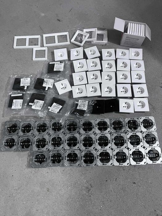 Gniazdka firmy JUNG niemieckie