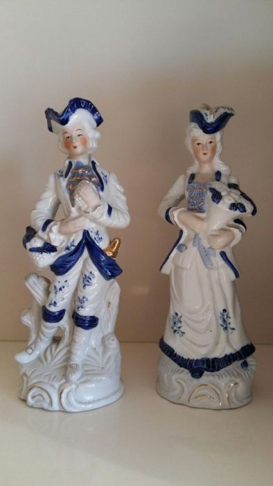 Estatuetas decorativas casal corte francesa