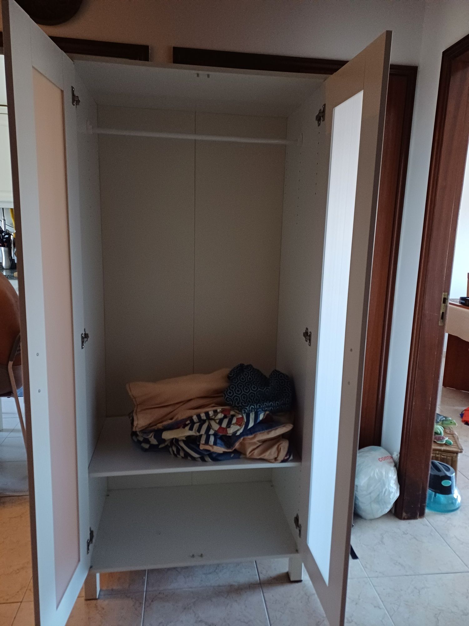 Armario roupa Ikea