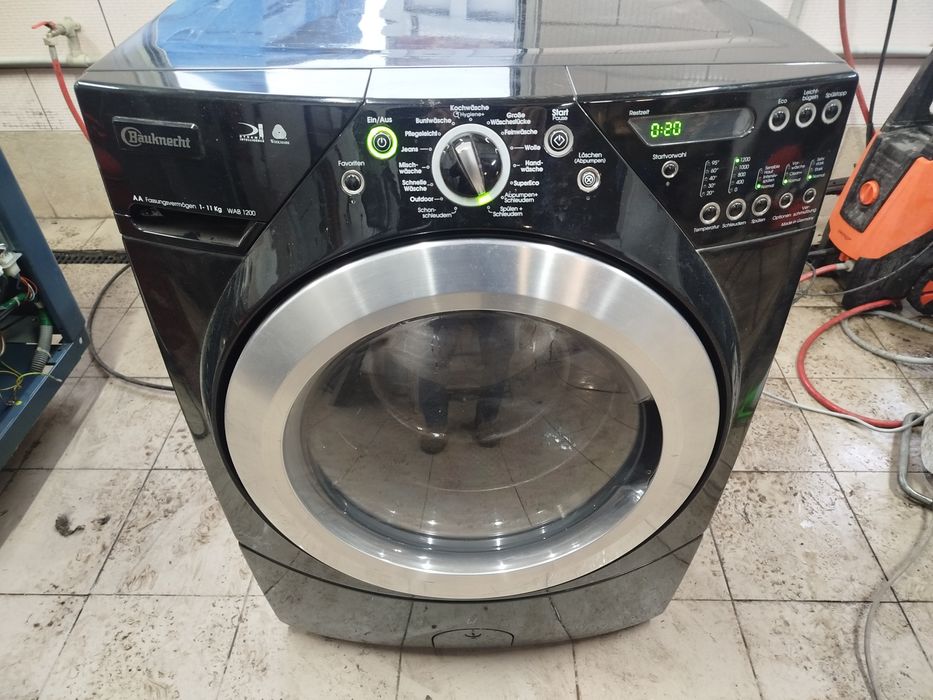 Пральна машина Bauknecht 11 кг.