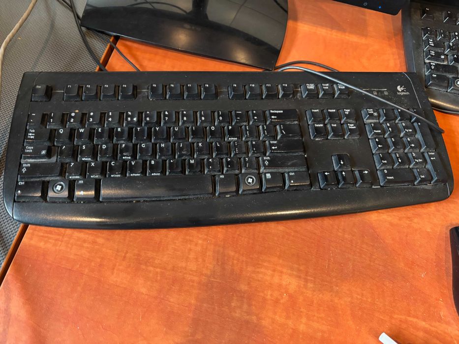 Komputer + monitor + klawiatura AMD Athlon 2 X4 635 2GB