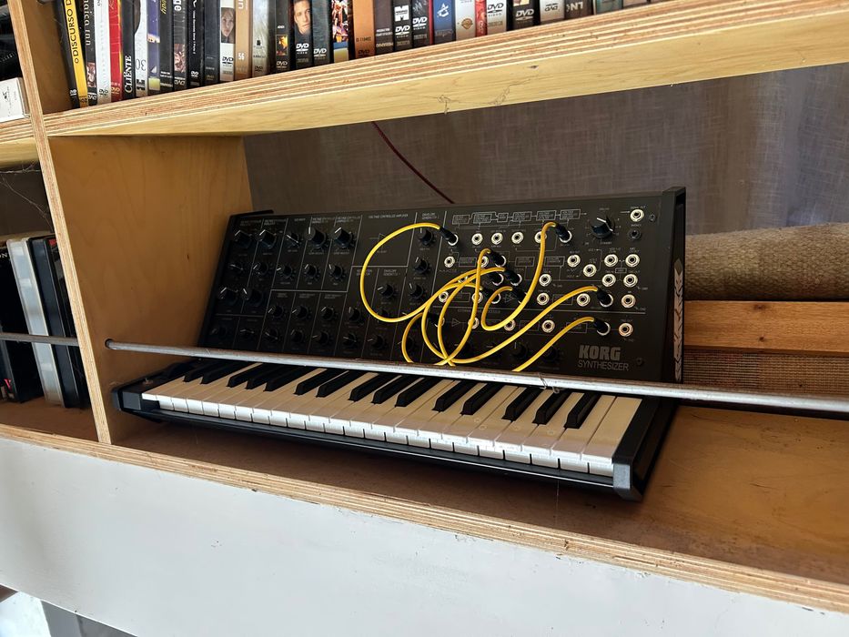 Korg Ms-20 mini sintetizador modelar